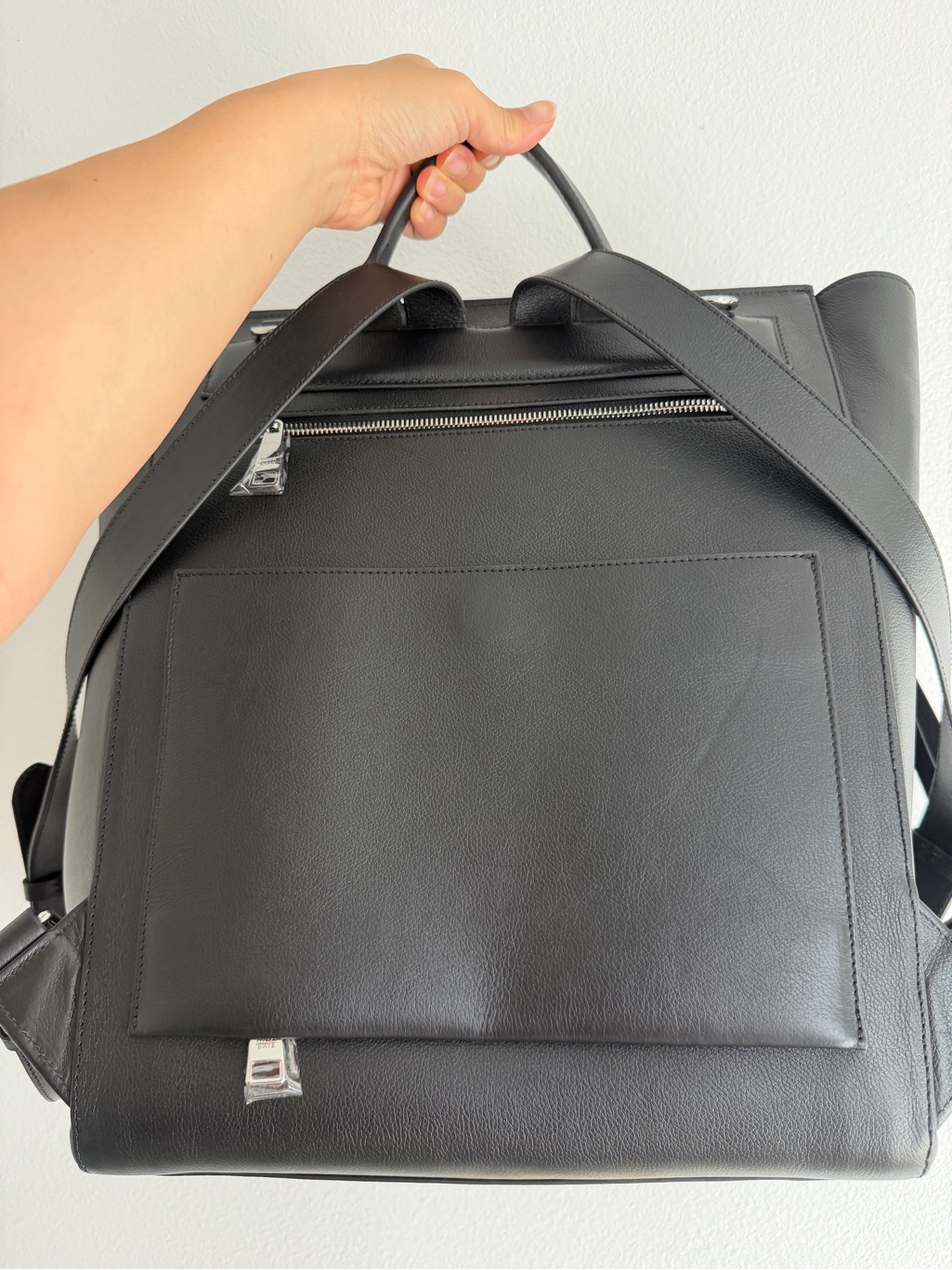 Mina Baie Harper Backpack Leather Full - Euc — image 4 of 7